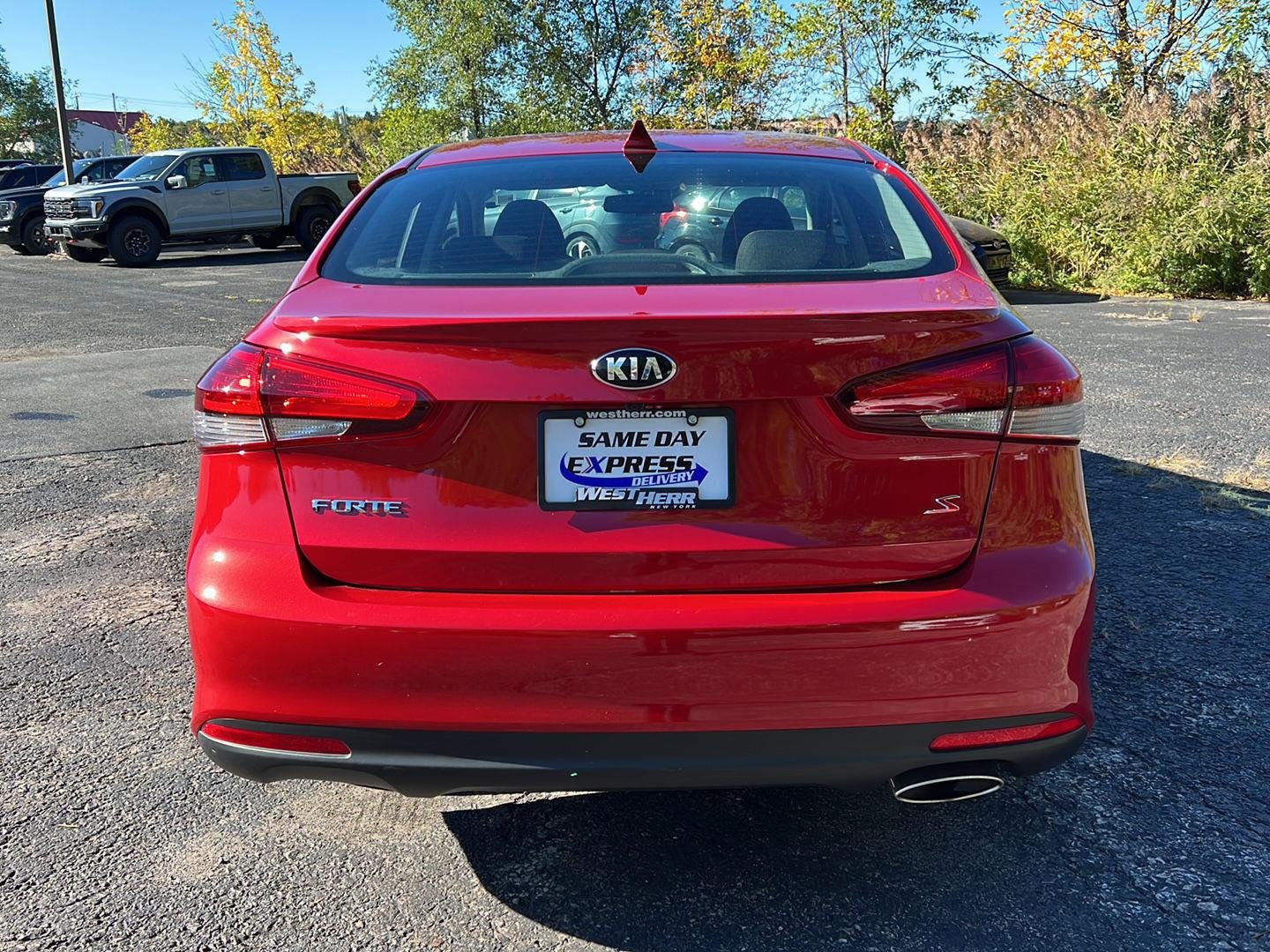 Used 2018 Currant Red Kia S image 21
