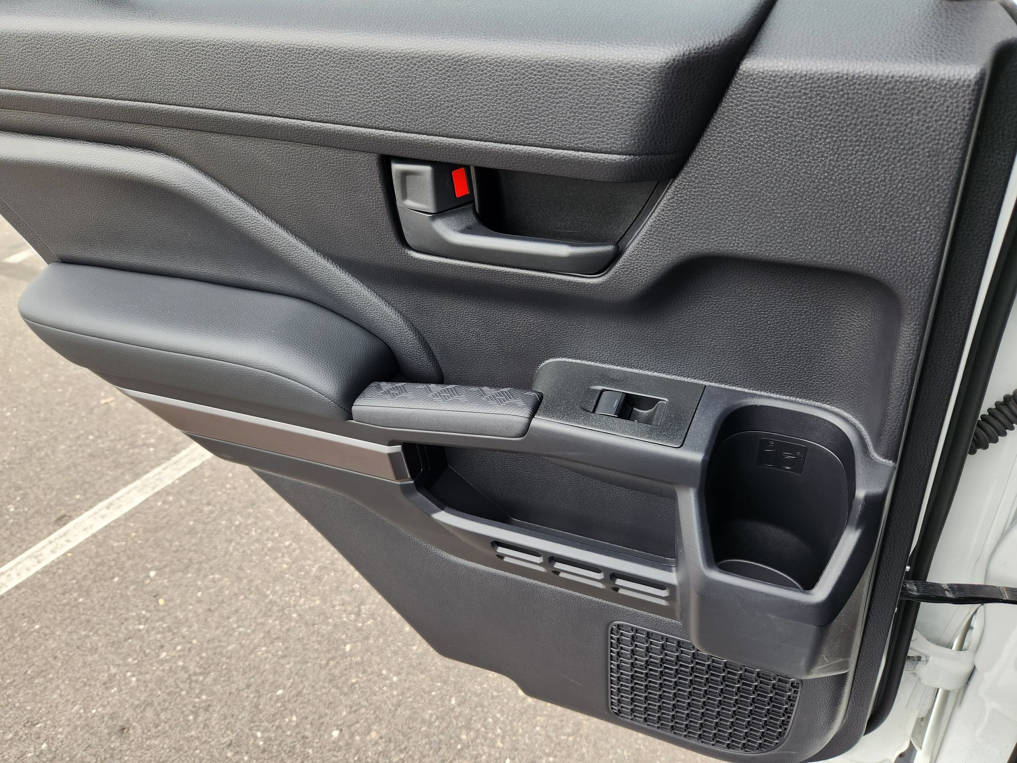 Used 2025 Ice Cap Toyota SR5 image 34
