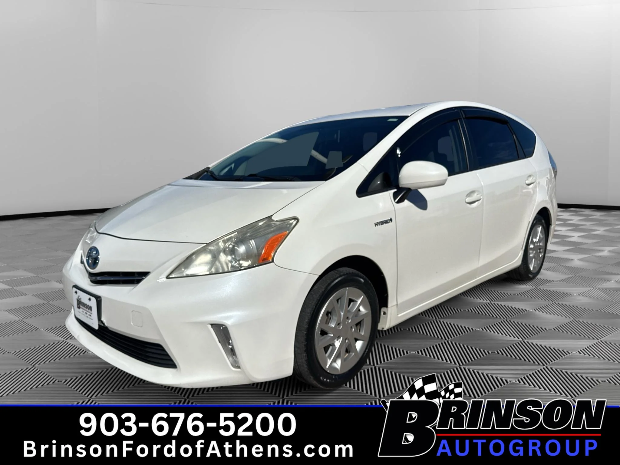 Used 2013 Blizzard Pearl Toyota Two image 1