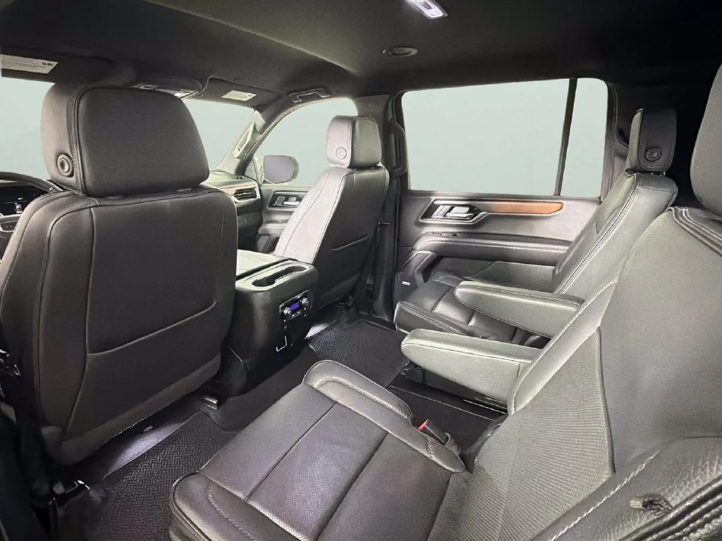 Certified Used 2025 Onyx Black GMC Denali image 28