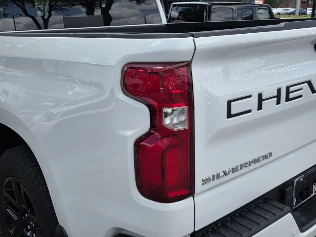 Used 2024 White Chevrolet RST image 7