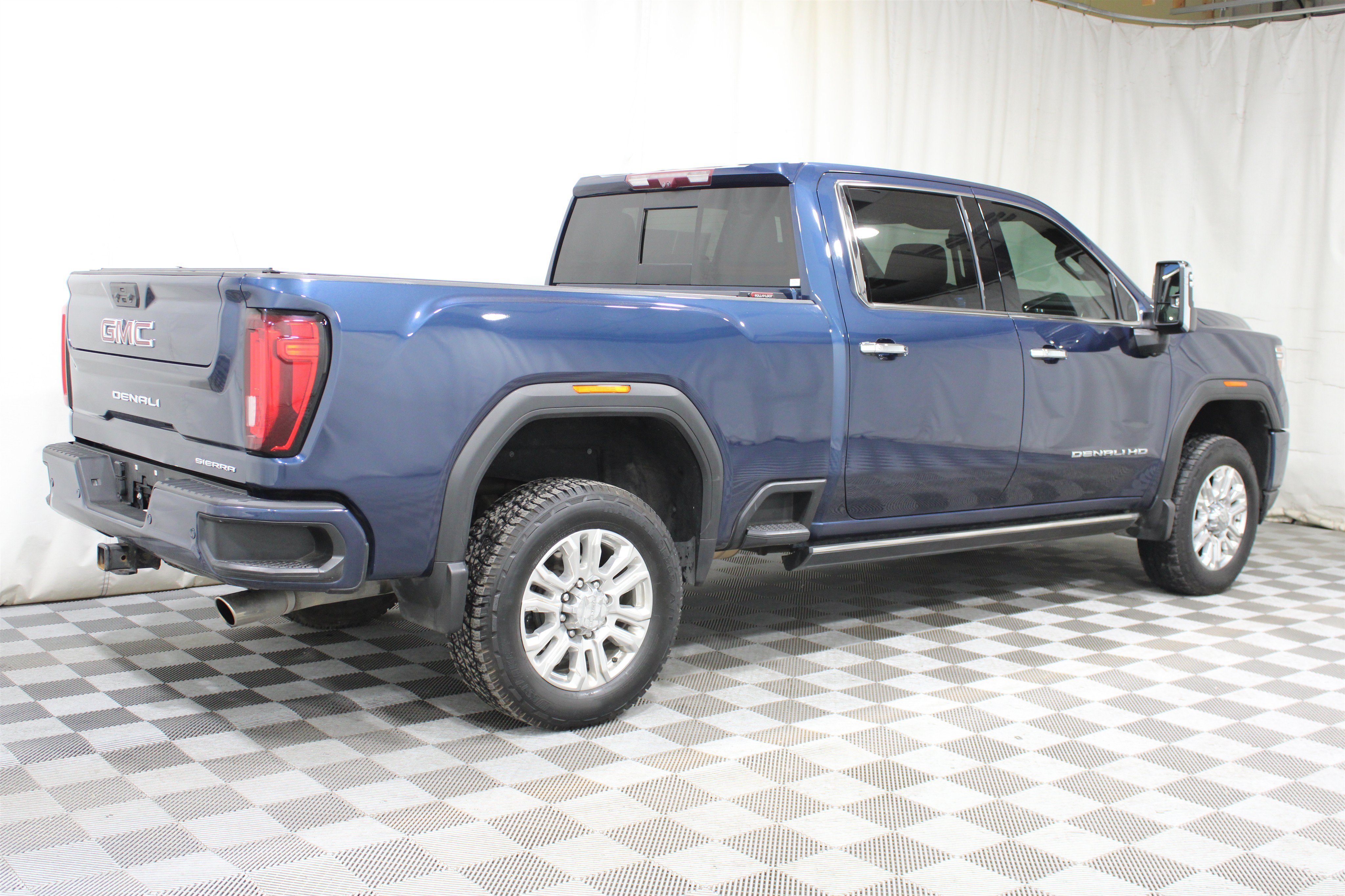 Used 2021 Pacific Blue Metallic GMC Denali image 30