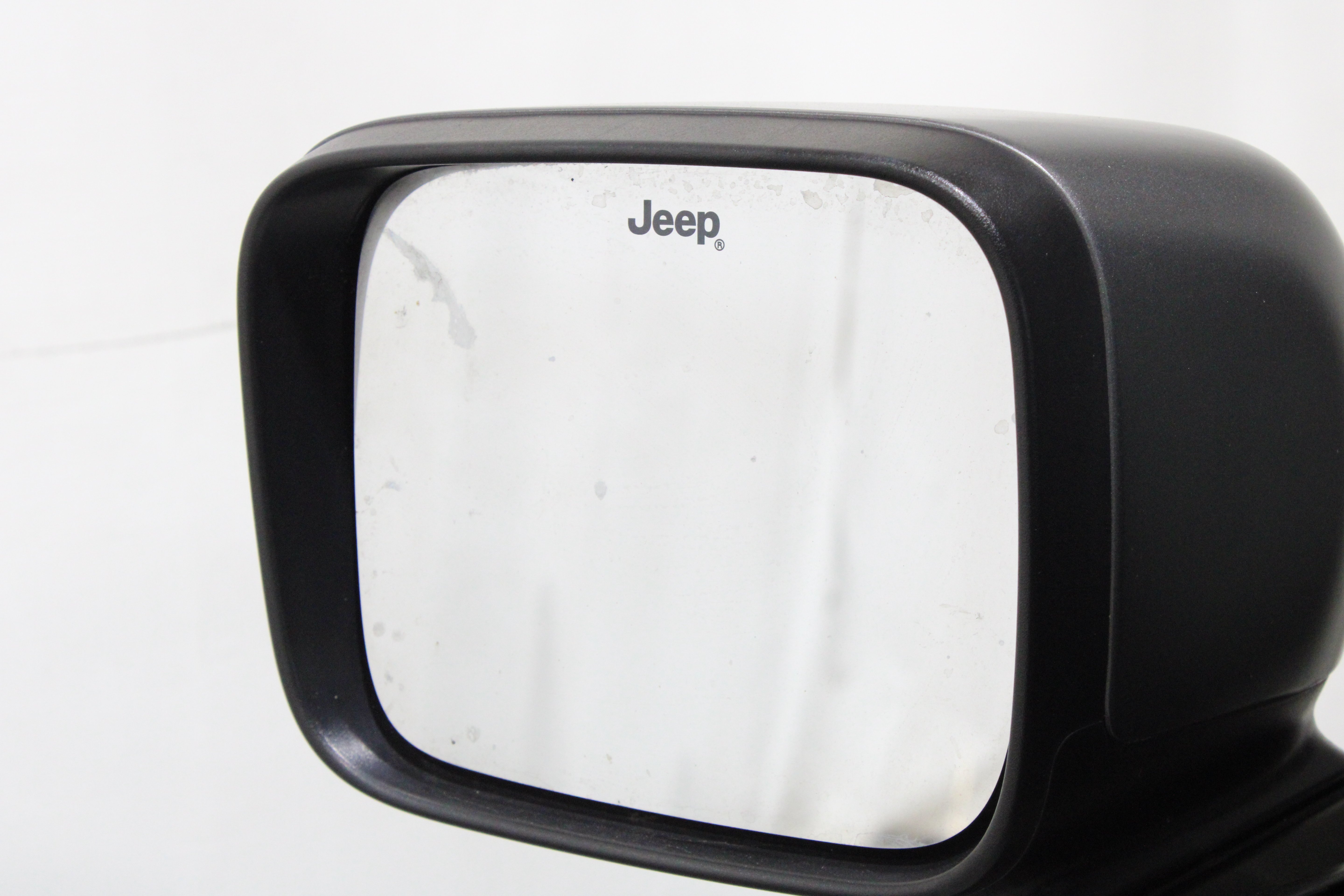 Used 2020 Alpine White Clearcoat Jeep Limited image 19