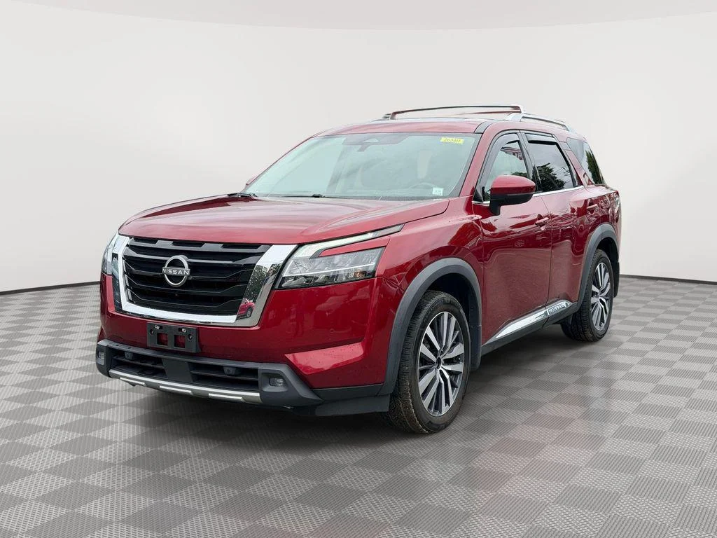 Used 2022 Scarlet Ember Tintcoat Nissan Platinum 4WD image 7