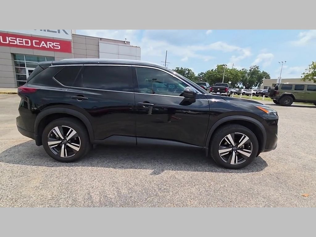 Used 2024 Black Nissan SL image 40