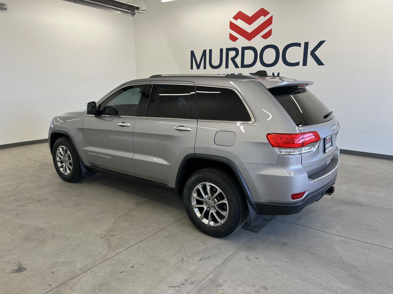 Used 2015 Billet Silver Metallic Clearcoat Jeep Limited image 2