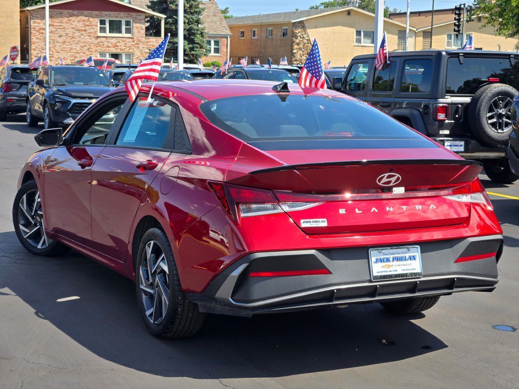 2025 Hyundai Elantra SEL - Photo 13