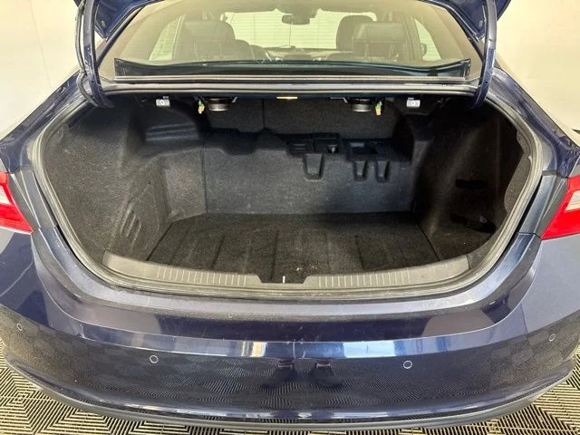 Used 2018 Blue Chevrolet Hybrid image 20