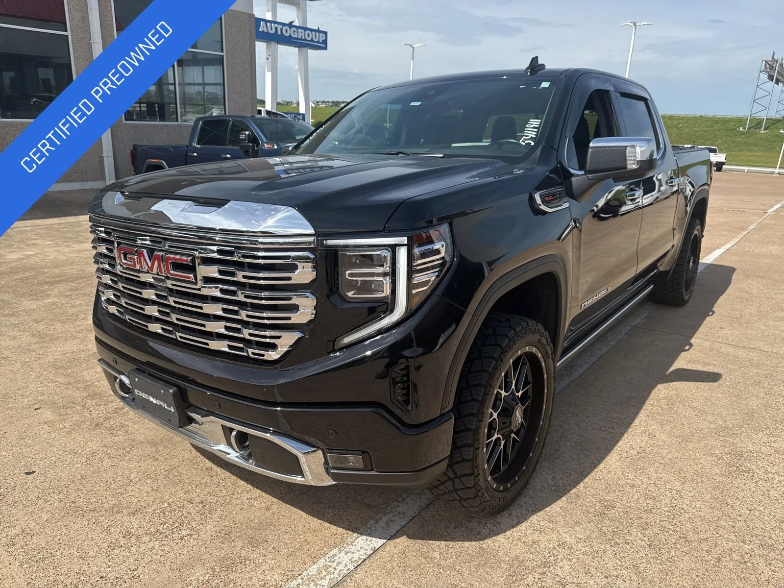 2024 GMC Sierra 4WD Crew Cab Short Box Denali's photo