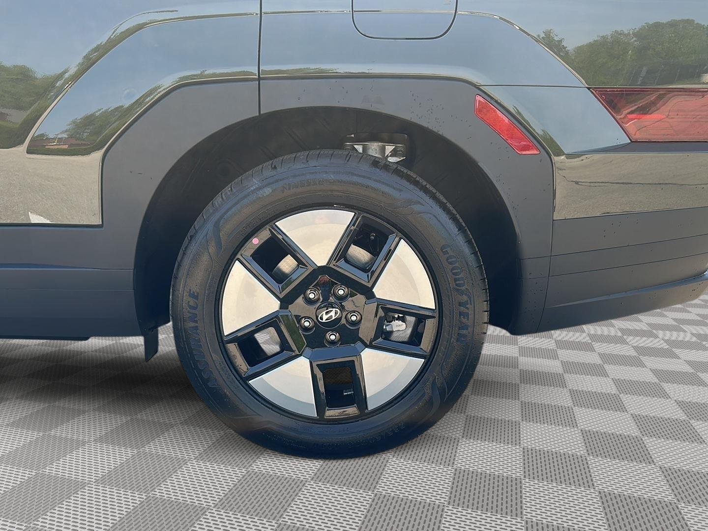 New 2026 Rockwood Green Hyundai SEL image 11