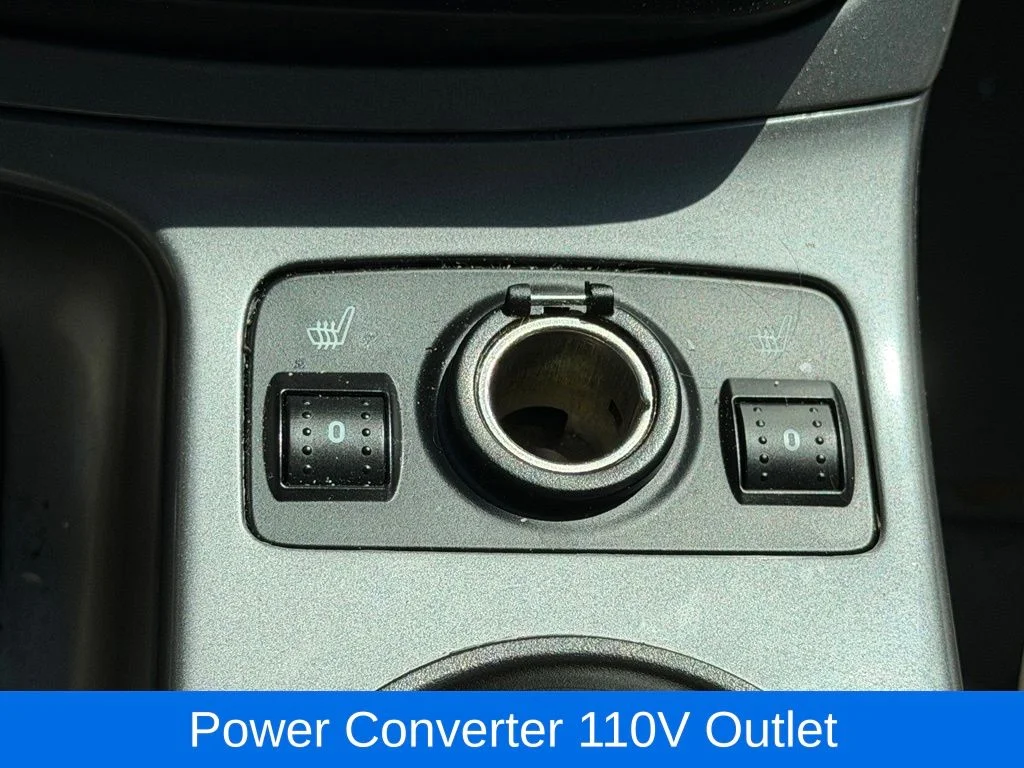 Used 2016 Silver Ford SE image 29