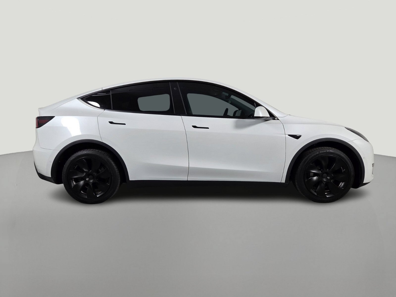 2022 Tesla Model Y Long Range - Photo 7