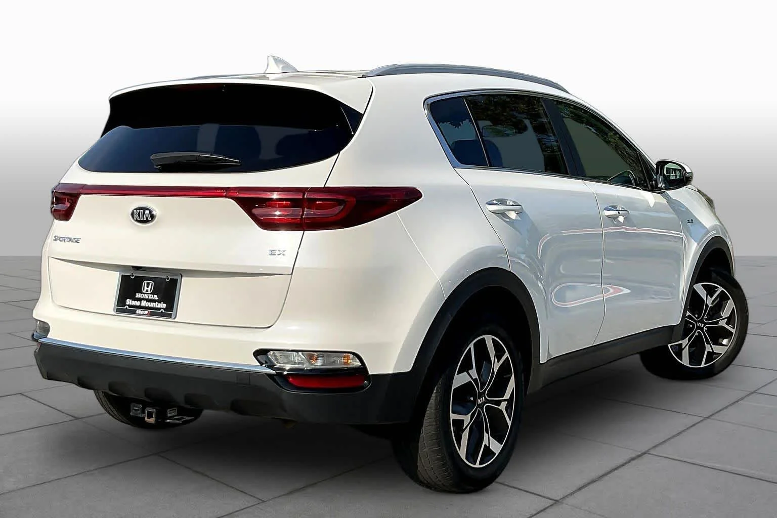 Used 2021 Snow White Pearl Kia EX image 13