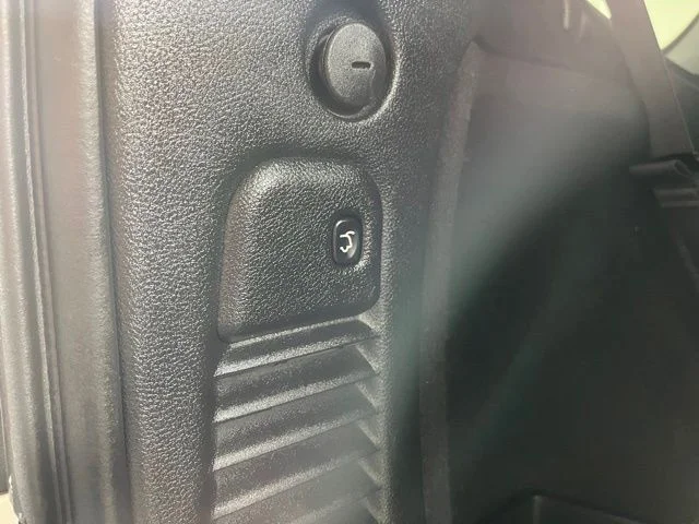 Used 2020 White/off-white Dodge R/T image 44