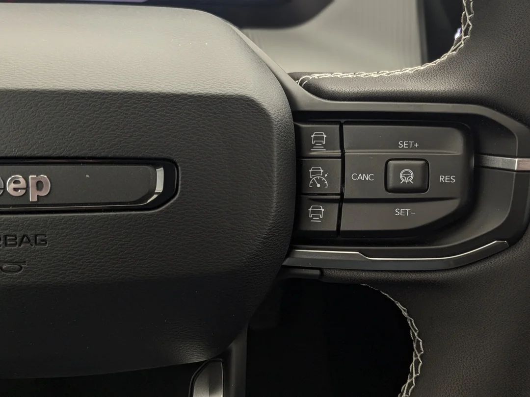 New 2026 White Jeep Limited - - 4x4 - Panoramic Sunroof - Power Liftgate - Leather Seats - Remote Start & More! image 18
