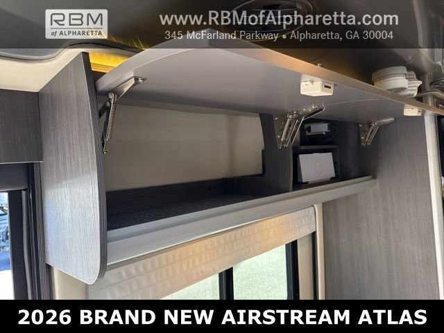 New 2025 high-tech silver metallic Mercedes-Benz Modern Griege image 64