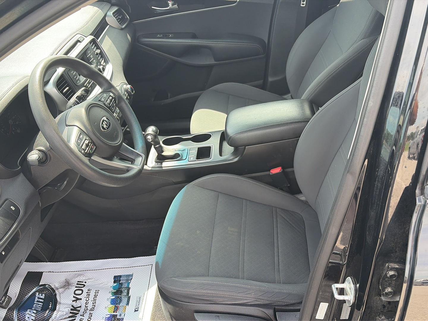 Used 2016  Kia L image 12