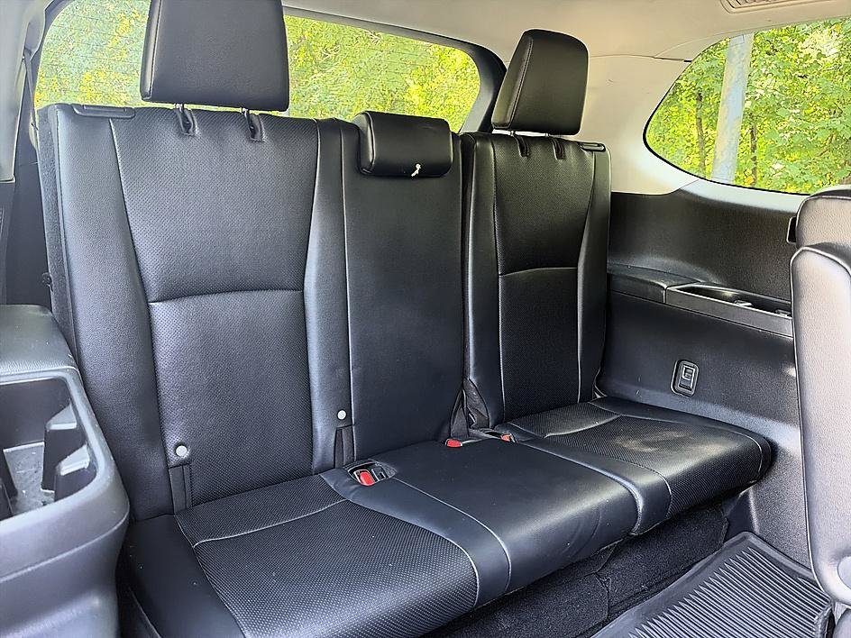 Used 2024 Storm Cloud Toyota XLE image 21