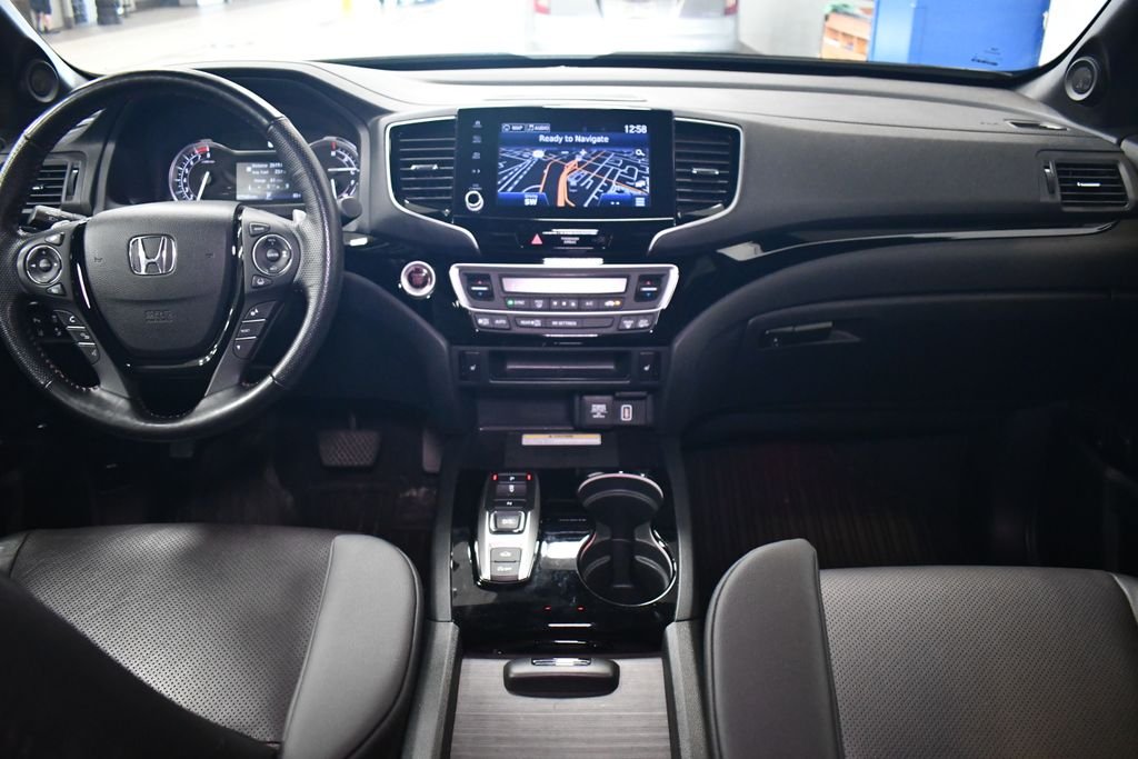 Certified Used 2023 Platinum White Pearl Honda Black Edition image 17