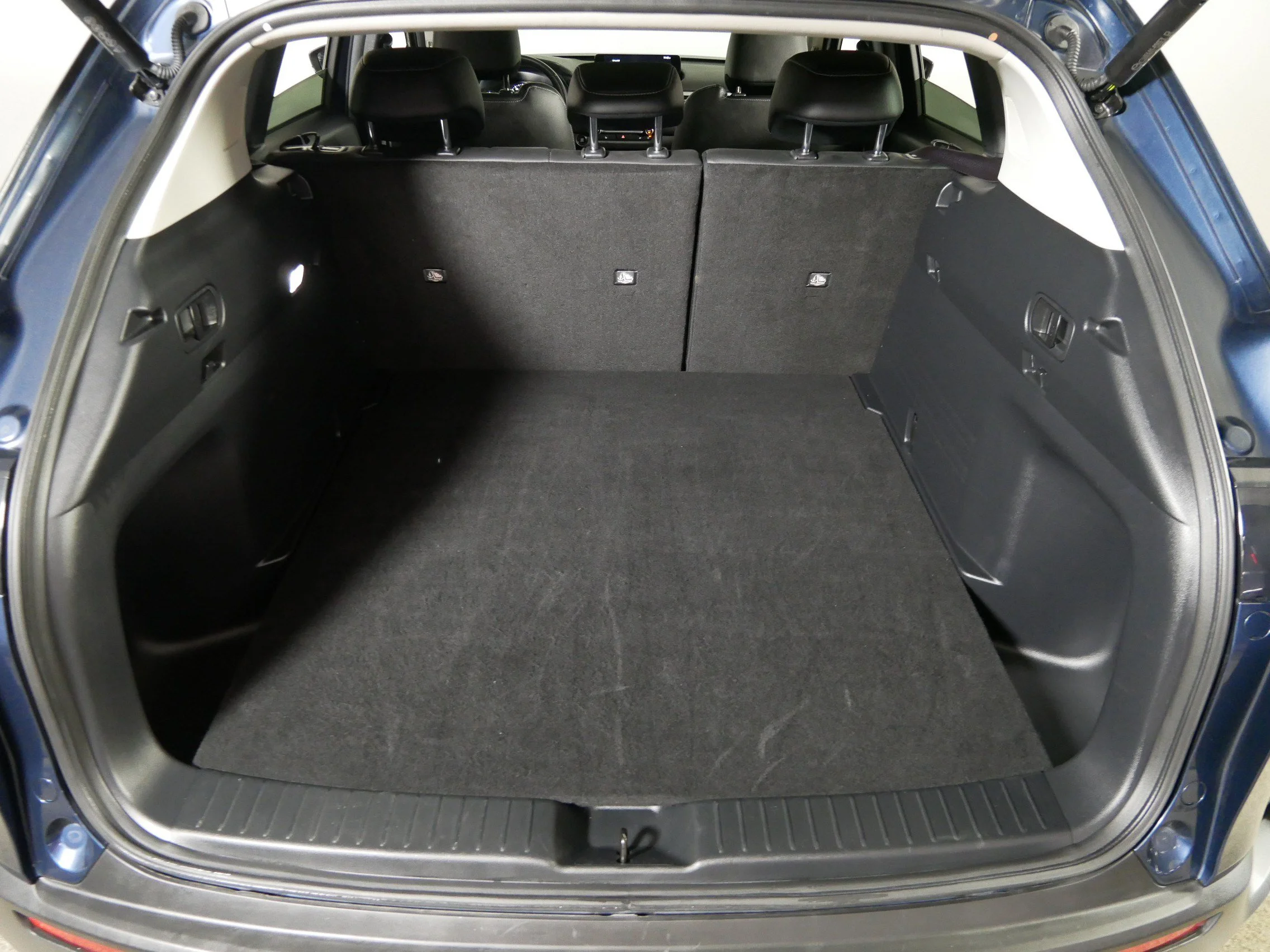 Used 2025 Ingot Blue Metallic Mazda 2.5 S Premium Package image 18