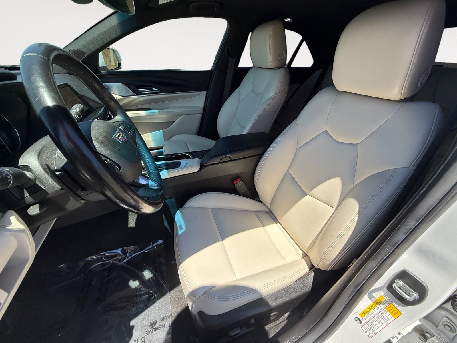 Used 2021 Crystal White Cadillac Luxury image 10