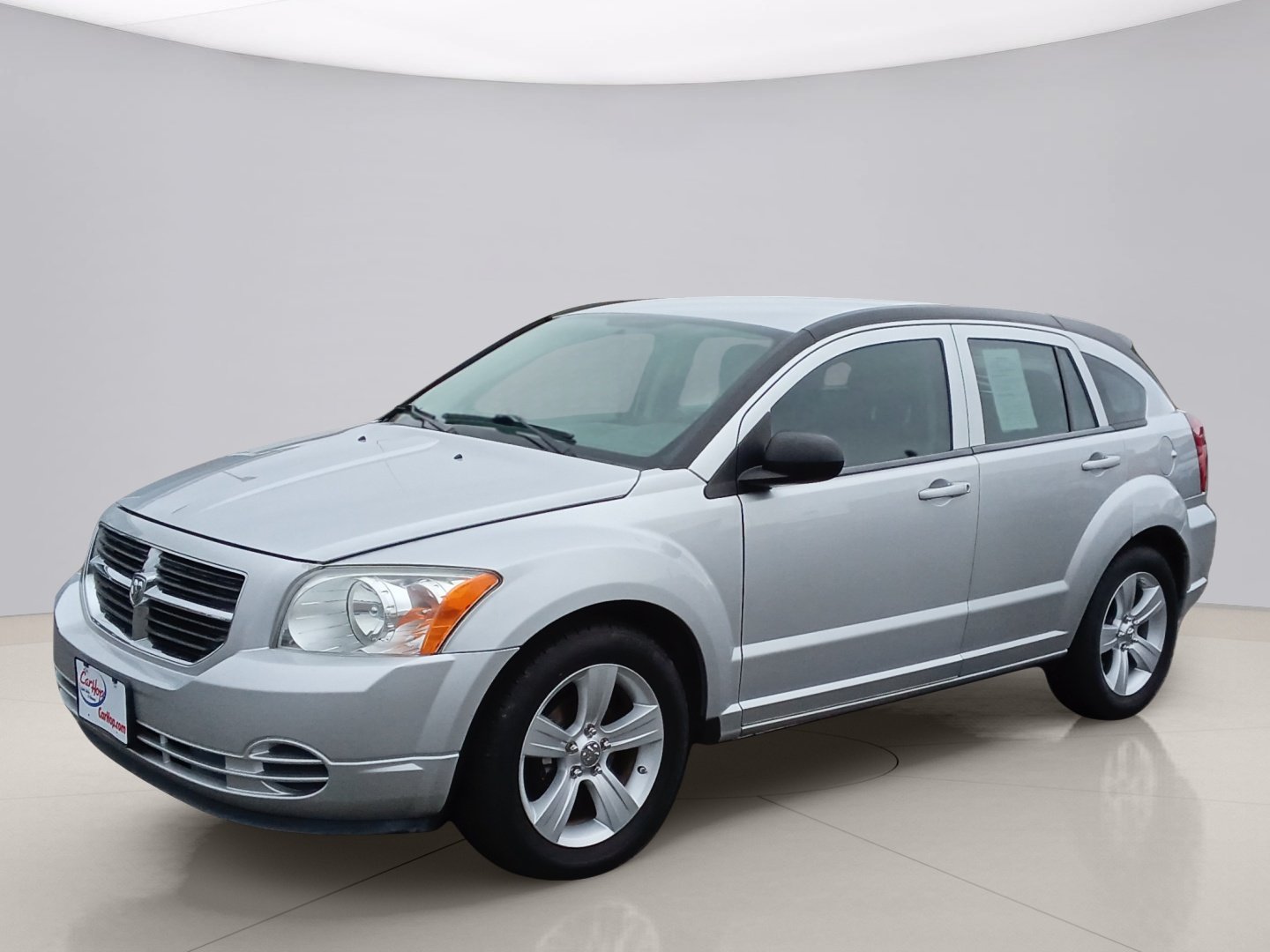 Used 2010 Silver Dodge SXT image 3