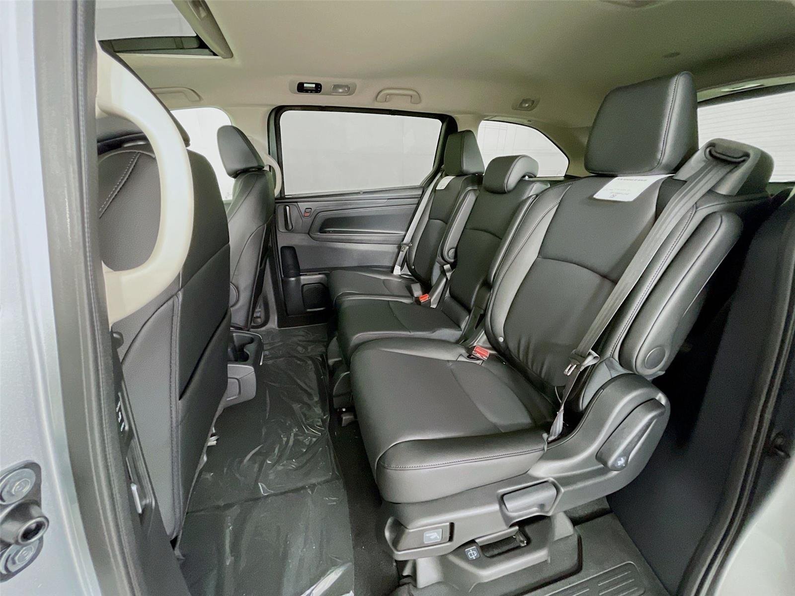 2026 Honda Odyssey EX-L - Photo 18