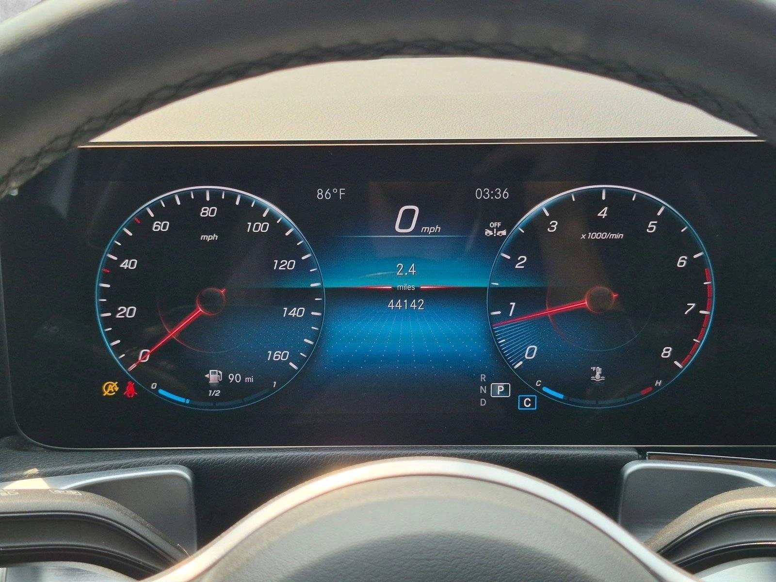 Used 2023 Polar White Mercedes-Benz GLB 250 image 11