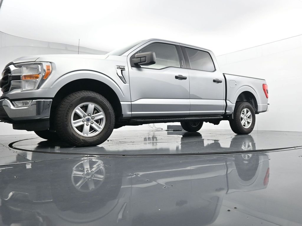 Used 2022 Silver Ford XLT image 29