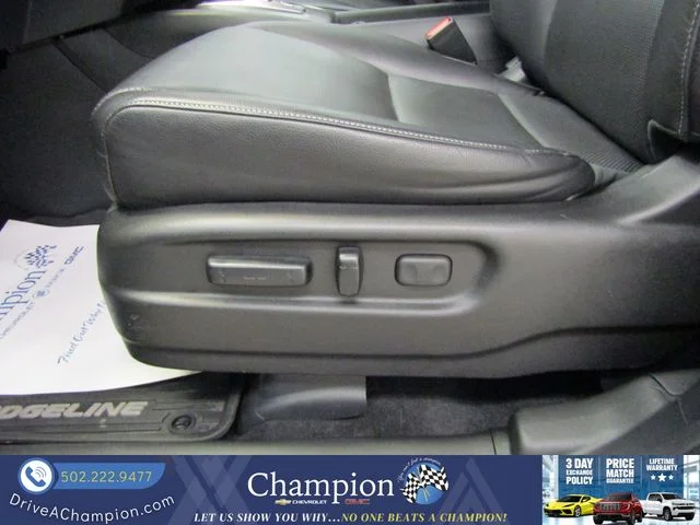Used 2023 Black Honda RTL image 24