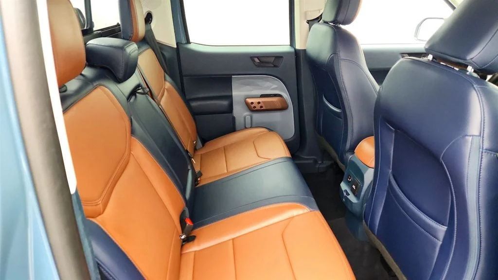 Used 2022 Area 51 Ford LARIAT AWD SuperCrew w/ Luxury Pkg & Co-Pilot360 image 22