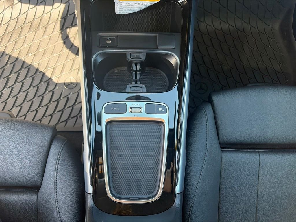 Used 2026 White Mercedes-Benz GLB 250 image 16