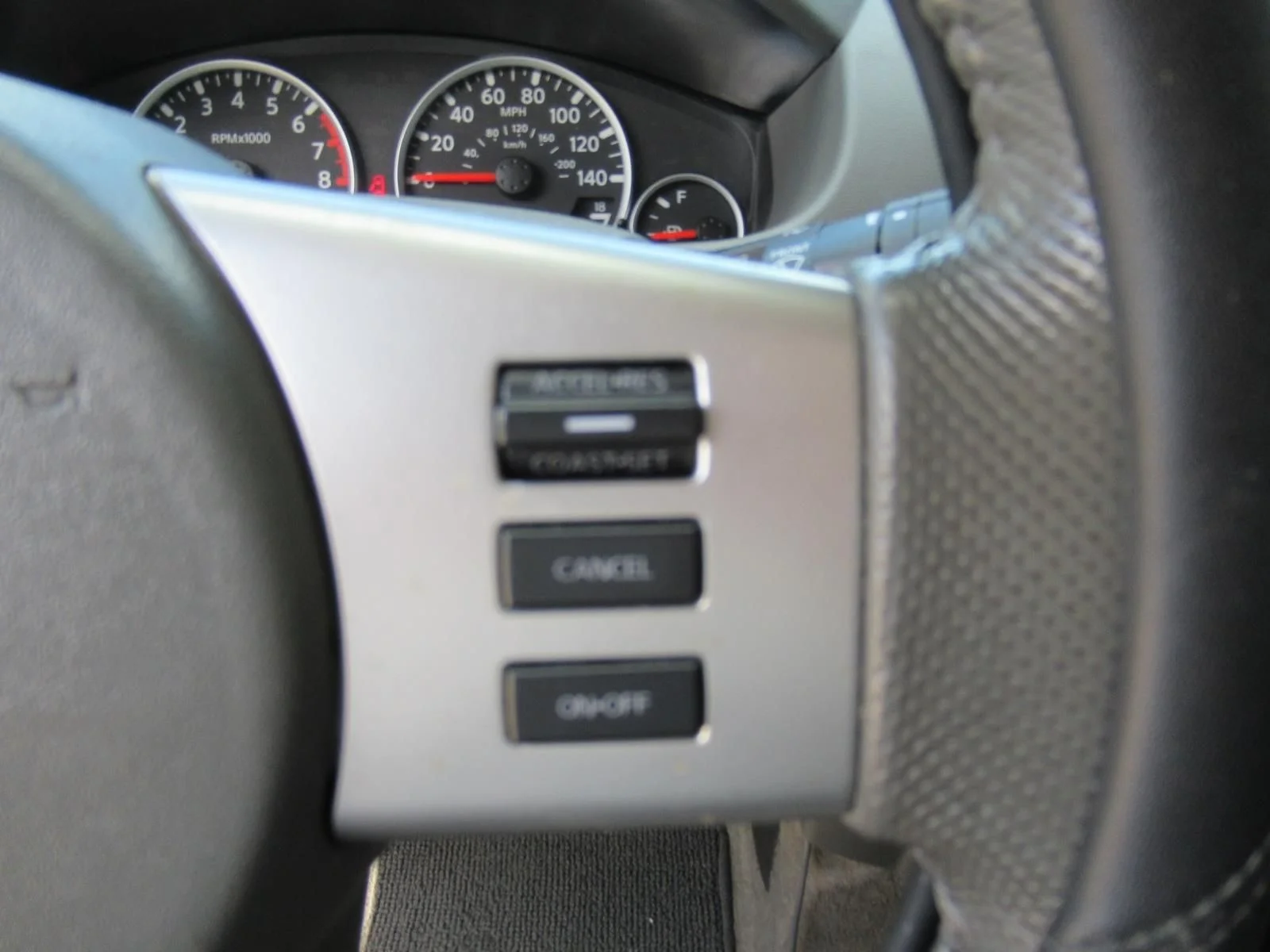 Used 2013 Blue Nissan SL image 24