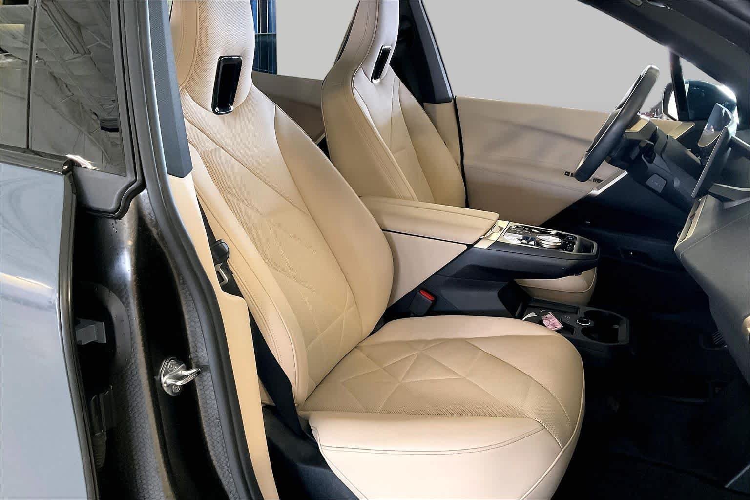 Used 2024 Storm Bay Metallic BMW xDrive50 image 8
