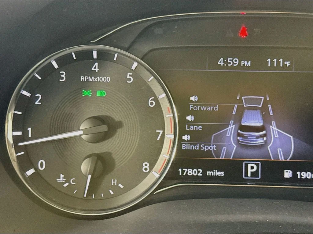Certified Used 2023 Beige INFINITI Premium Select image 17
