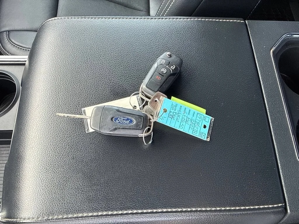 Used 2022  Ford XL image 35