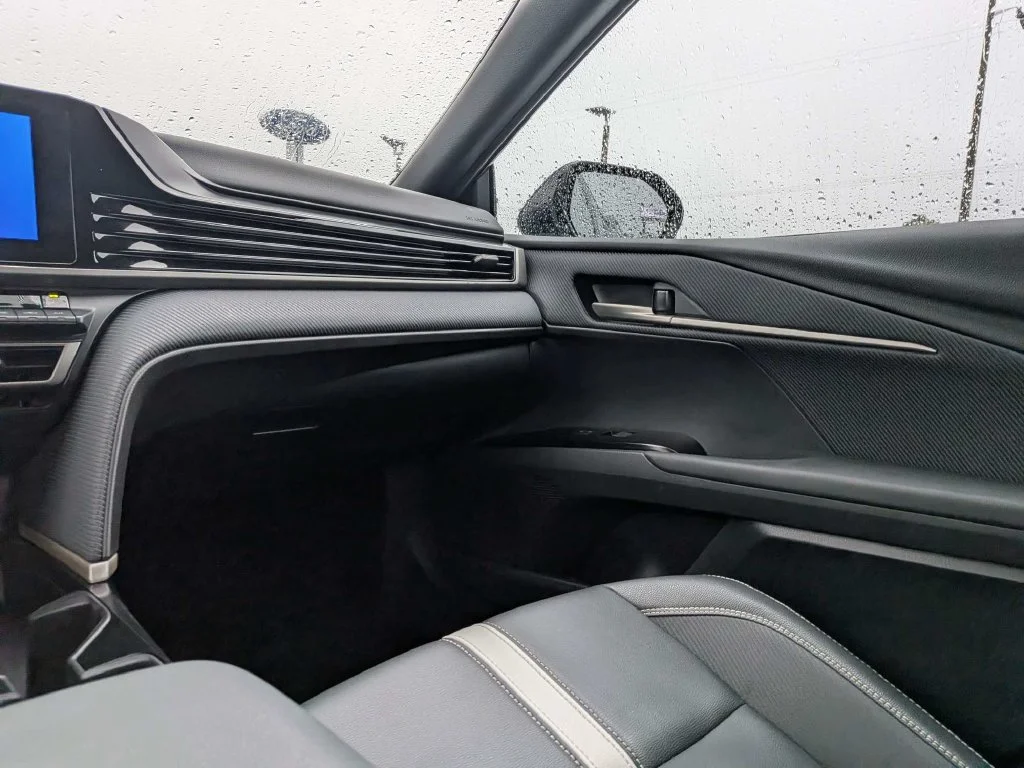 Certified Used 2025 Ocean Toyota SE image 15