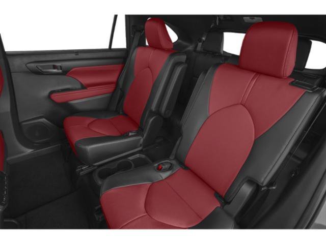 New 2026 Wind Chill Pearl <sup>1</sup> Toyota  XSE image 15