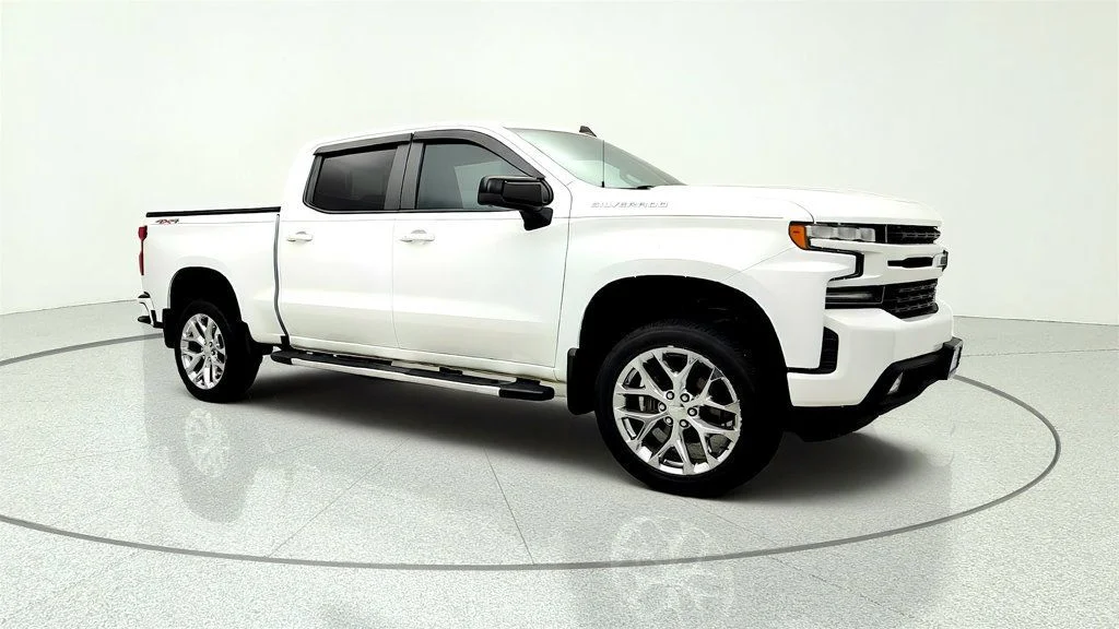 Used 2019 Summit White Chevrolet 4WD Crew Cab 147