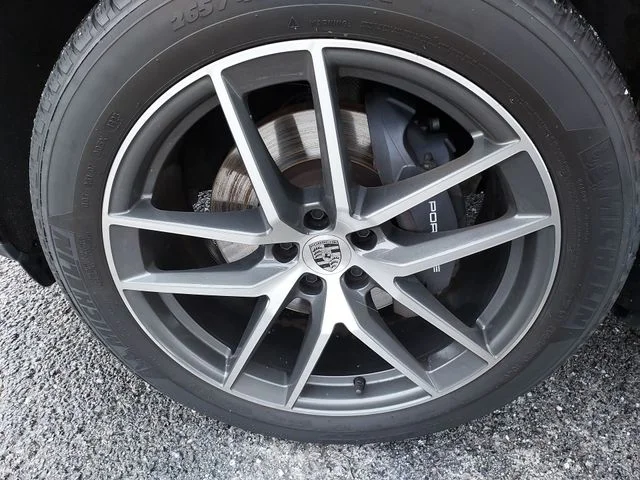 Used 2023 Purple Porsche Base image 21