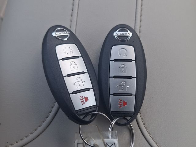 Certified Used 2022 Gray Nissan SL image 28
