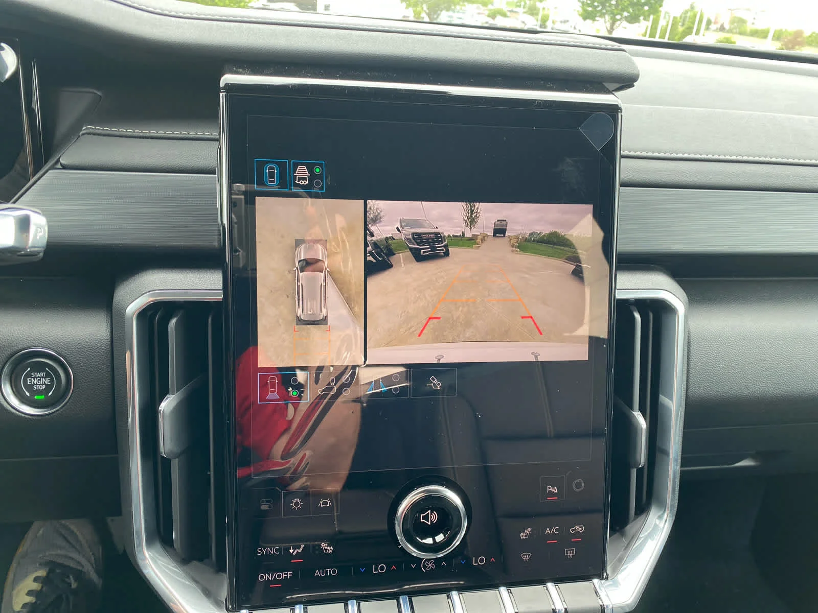 New 2026 Summit White GMC Elevation image 17