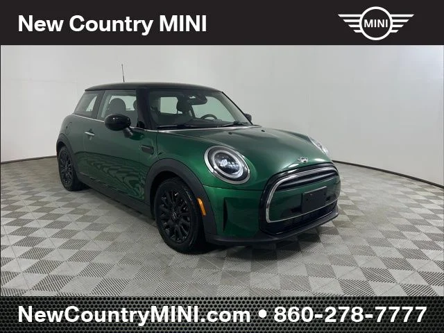 2023 MINI Hardtop Cooper's photo