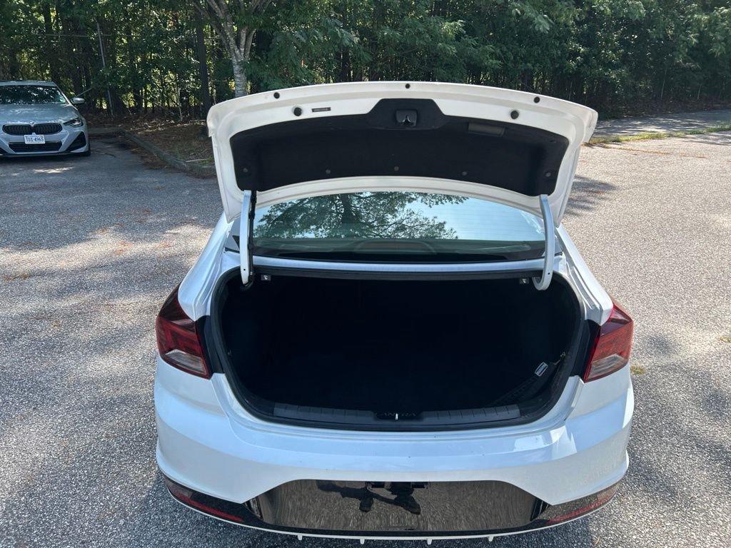 Used 2020 White Hyundai Value Edition image 31