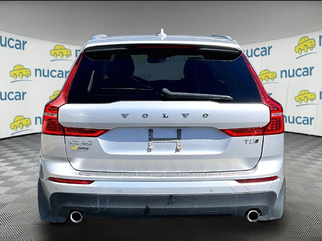 Used 2020 Silver Volvo T5 Momentum image 6