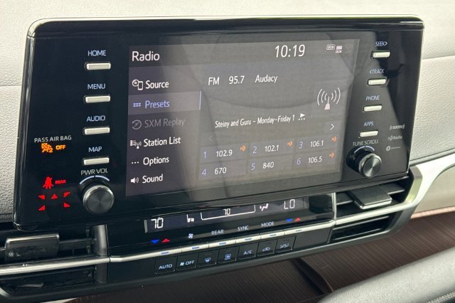 Certified Used 2022 Silver Toyota LE image 24