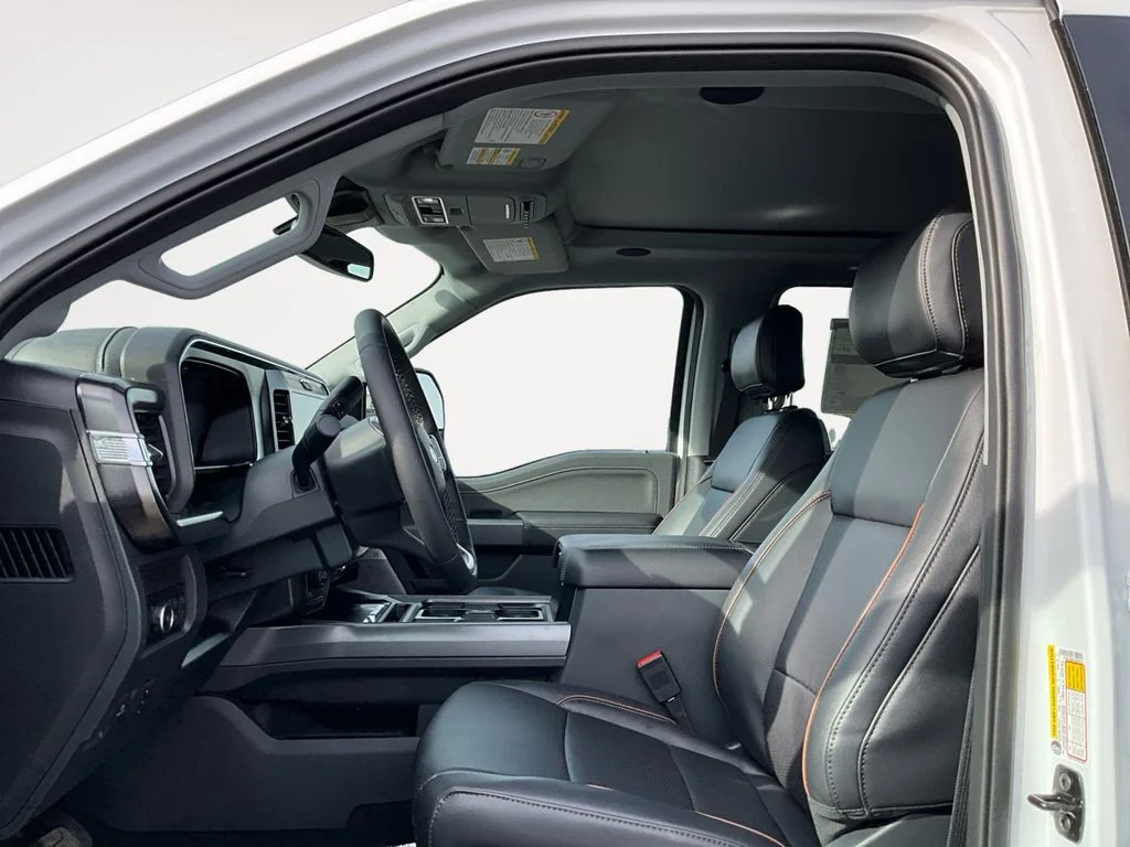 New 2026 OXFORD WHITE Ford LARIAT image 15