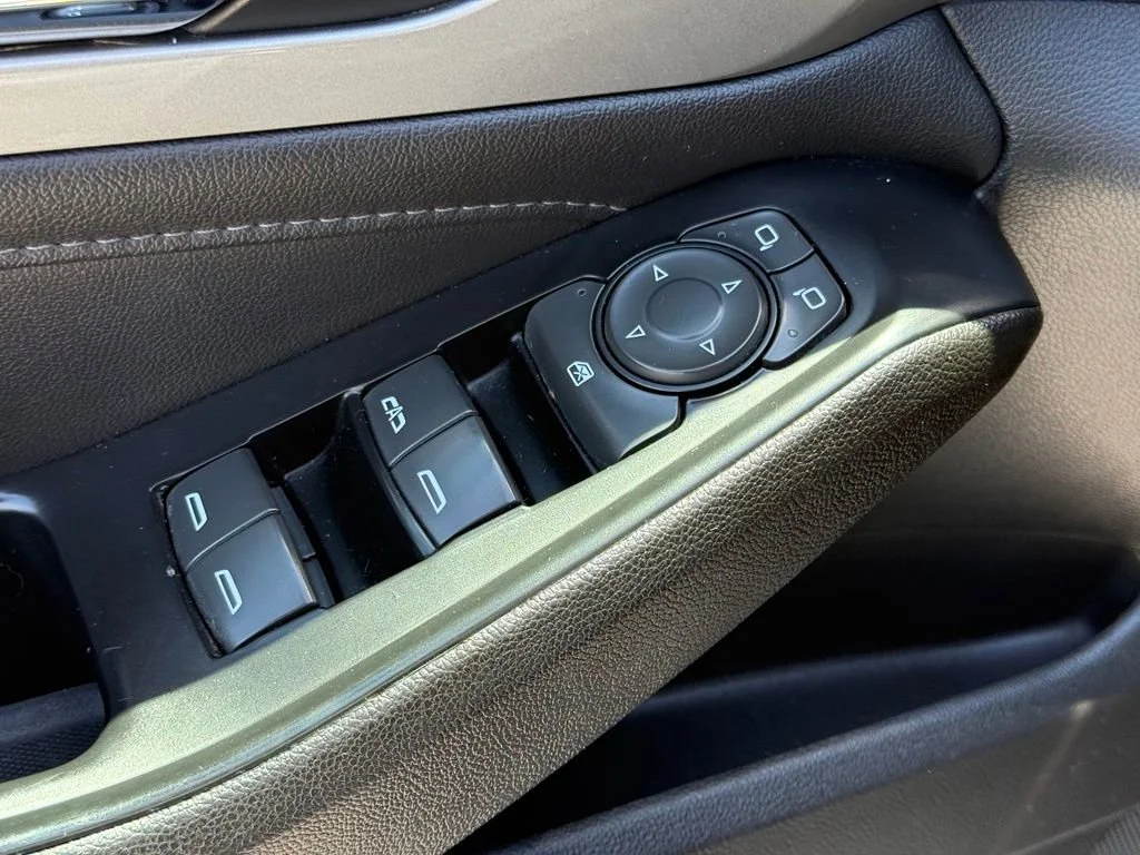 Used 2023 Sterling Gray Metallic Chevrolet LT Cloth image 33