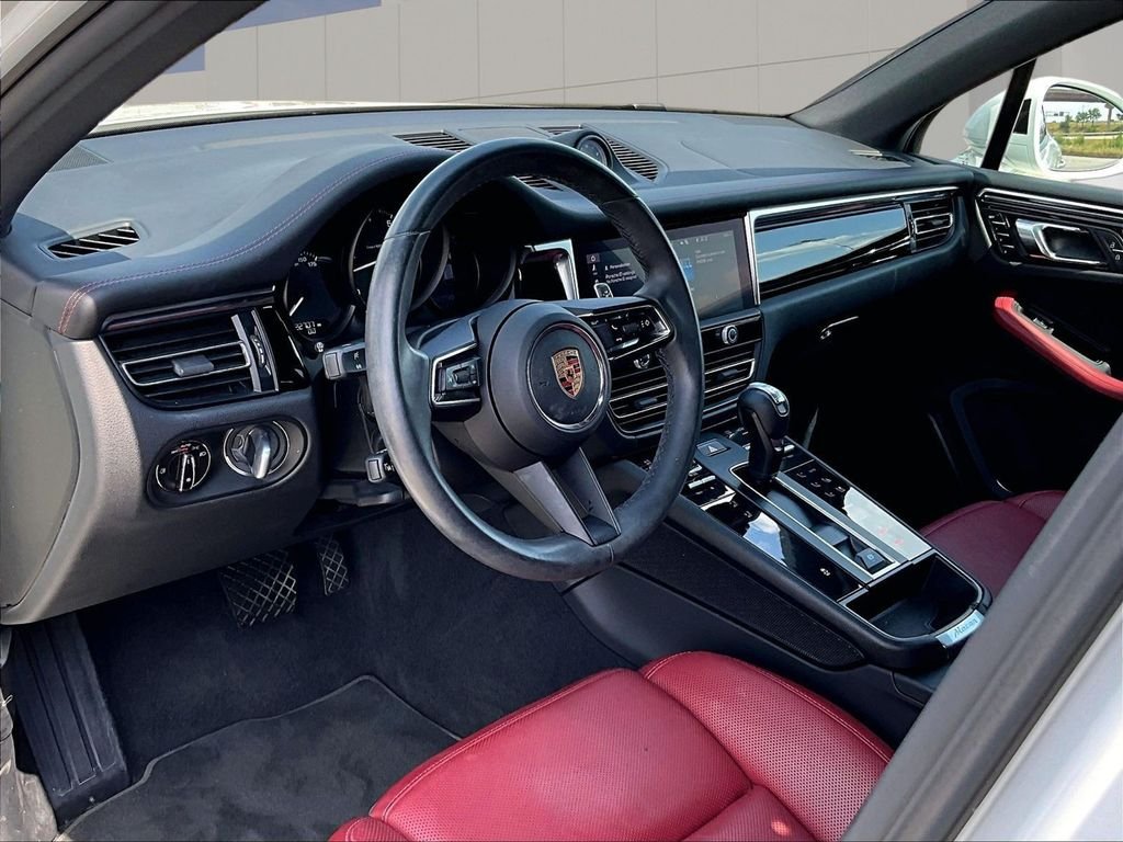 Used 2023 White Porsche  image 4