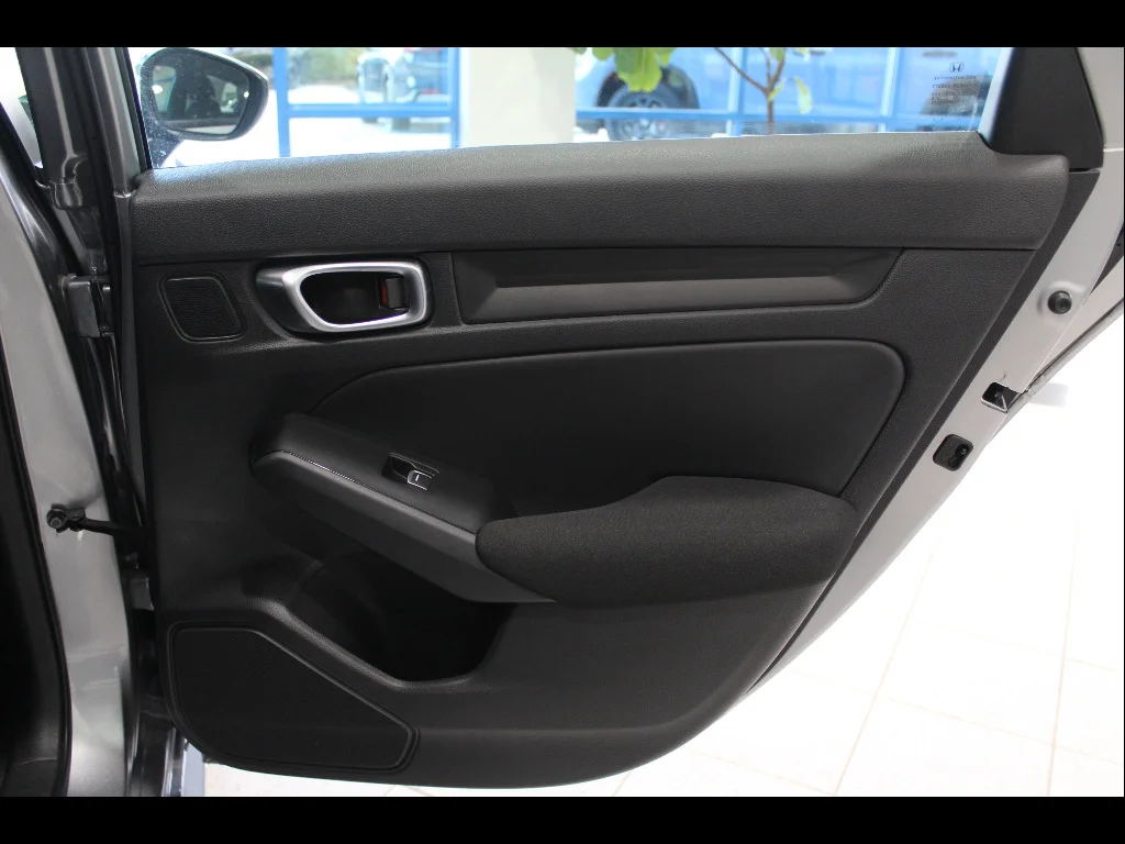 2022 Honda Civic Hatchback Sport - Photo 21